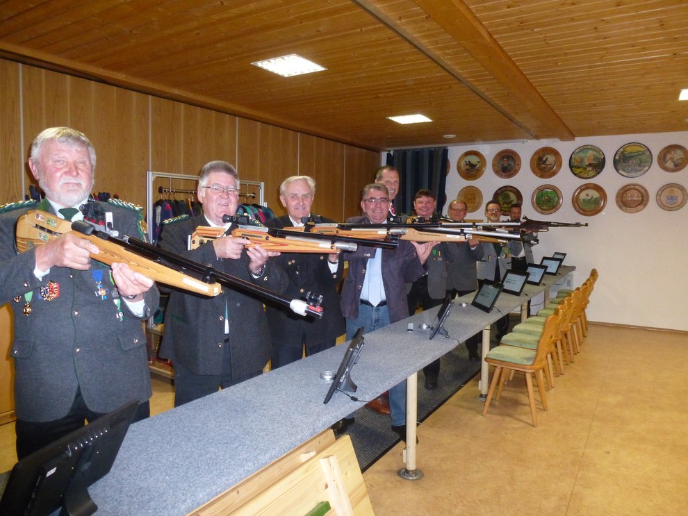 Eröffnungsschießen beim Schützenverein Tanzfleck